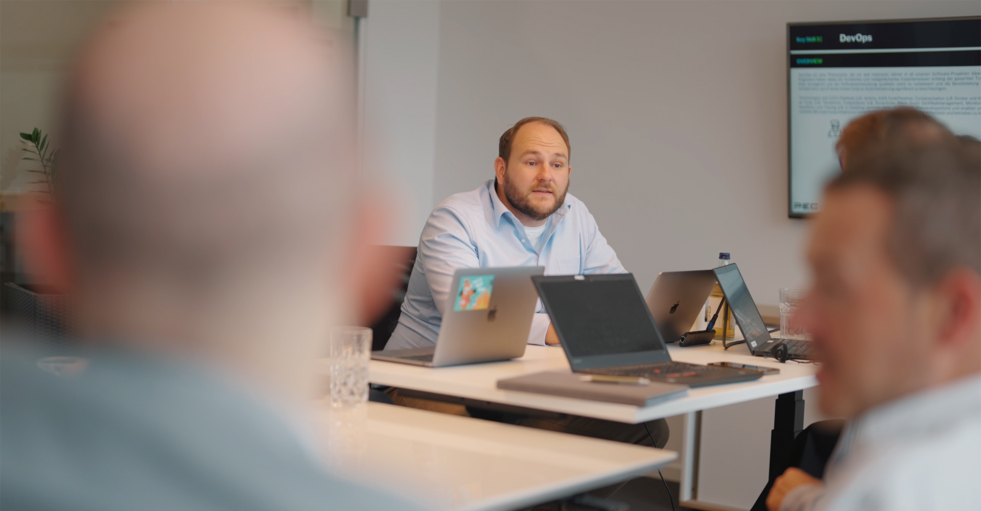 PEC Digital Services Expert:innen im Austausch.